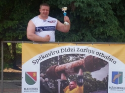 Latvijas spēkavīru komandu cīņas