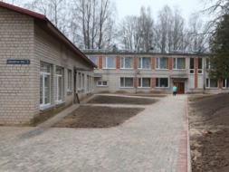 Labiekārtota bērnudārza apkārtne