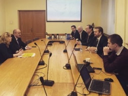 Uzņem sadarbības partnerus