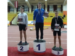 Četri daudzcīņnieki uz goda pjedestāla