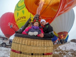 Gaisa balonos salaulājas arī madonieši