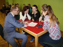 Atpakaļ uz skolu…
