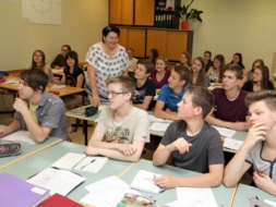 Skolēniem turpinās eksāmenu laiks