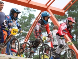 “Smeceres silā” – BMX sacensību gaisotnē