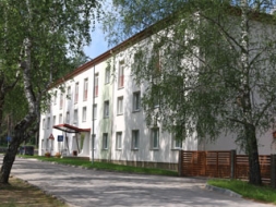 LM pārstāvji apmeklē pansionātu