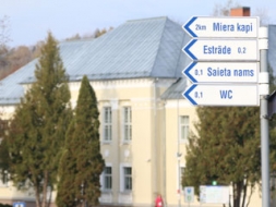 Papildināts norādes zīmju klāsts