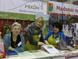 Novada uzņēmēji izstādē rāda klasi