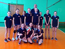 Madonas BJSS U-12 meitenēm – bronzas medaļas