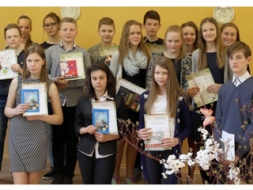 “Kas raksta no sirds, rada labāko”