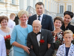 Svētki Latvijas valsts vienaudžiem