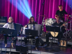 Madonas pārstāvis Rēzeknes mūziķu grupā