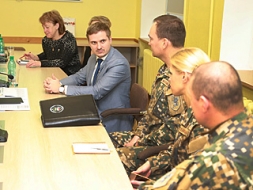 Gatavojas uzņemt militāro parādi