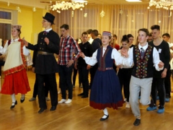 Itāļi un spāņi iepazīst Latviju