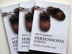 Artis Pabriks prezentēs dzimtas stāstu