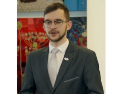 „Kāda vara valda Latvijā?”