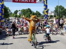 Velomaratona sacensības pulcē 300 dalībnieku