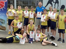Jaunākie basketbolisti pārbauda spēkus finālposmā