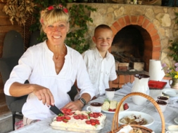 Vasaras saulgriežu tradīcijas un cienasts