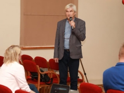 Diskutē par māju apsaimniekošanu