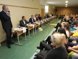 Jauniešu organizētās debates ar politiķiem