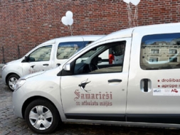 Kam pienākas asistents un aprūpe mājās?