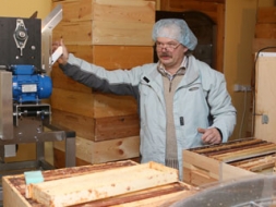 Jo labāka medus raža, jo vairāk darba
