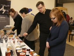 Biznesa inkubatorā – ražojumu izstāde