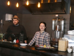 “Kebabosta” strādā arī vakaros