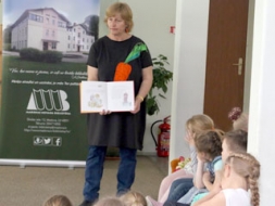 Bibliotēkā tiekas ar slovēņu rakstnieci