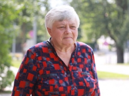 Gan stikla pudeles, gan Lazdonas saldējums…