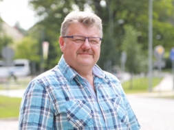 Pirms trīsdesmit gadiem, mostoties Baltijai…