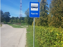 Pieturu iekļauj autobusu kustības sarakstos