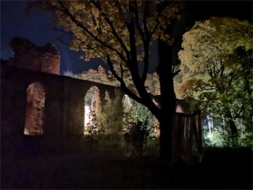 Veckalsnavas baznīcas drupas – dziesmas filmēšanas vieta