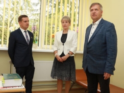 Pašvaldība atver divus feldšerpunktus