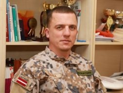 Ar patriotismu sirdī ik dienu