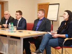 Pašvaldības un uzņēmēju dialogs