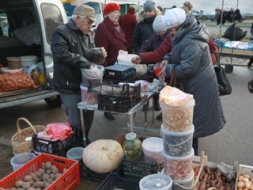 Āboli, dzērvenes, ķiploki, smiltsērkšķi, medus…