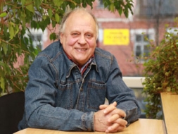 „Nekas mums uz paplātes netiek pienests”
