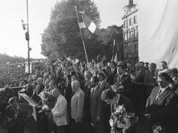 4. maijs pirms 30 gadiem un šogad