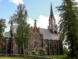 Koncerts ‘‘Romantisma gaismā” Cesvainē