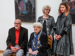 Pamatvērtības apliecinoša mākslas izstāde