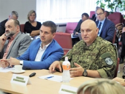 Mācībās izvērtē riskus un institūciju gatavību krīzes situācijām