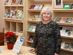 Arī Kraukļu bibliotēkā grāmatas izsniedz klātienē