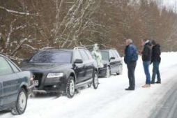 Autovadītāji neapmierināti ar seguma kvalitāti