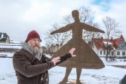 Madonā uzstādīs Aigara Bikšes vides skulptūru „Ievirpuļot pasauli”
