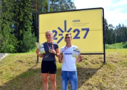 Sacenšas biatlona šaušanas vingrinājumos