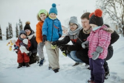 Atrast brīnumsvecīti, kas deg