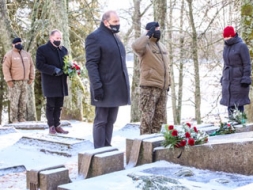 Godina pulkvedi Oskaru Kalpaku