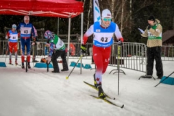 Mūsu slēpotājiem – medaļas Latvijas čempionātā