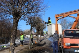 Madonā sākušies pavasara sakopšanas darbi